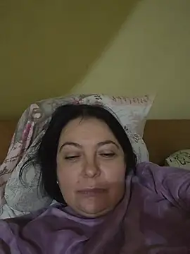 Онлайн чат XXX EmmaEmmy40