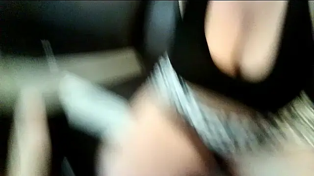 Reynaflown Live XXX chat