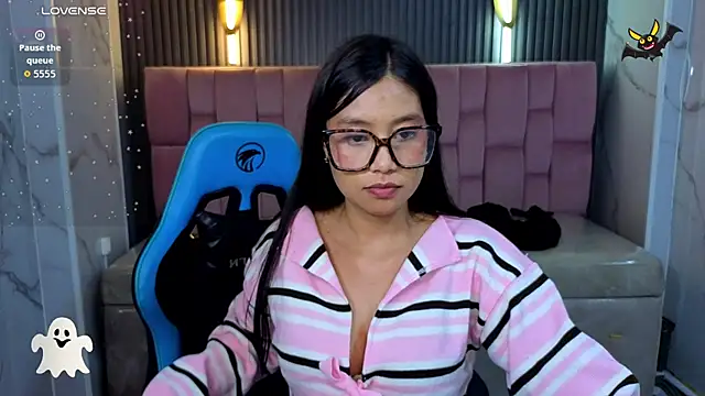 Chatroom XXX en direct de Eimy18_b