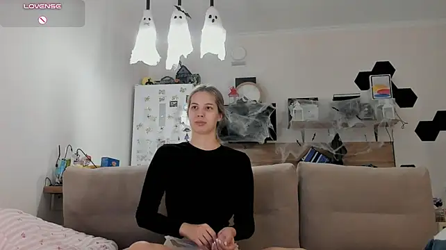 צ'אט XXX בשידור חי של Hot__K
