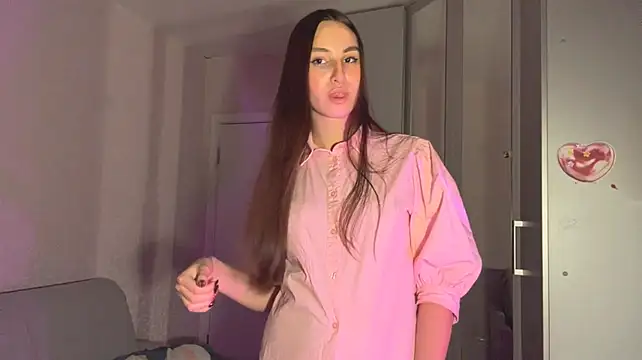 צ'אט XXX בשידור חי של IngaNimon