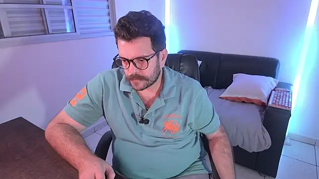 BadDaddyBrasil XXX чат на живо