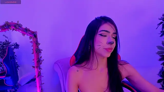 XXX chat uživo modela FaloonRoussel