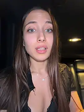 ICrazyOneIRL Live XXX-chat