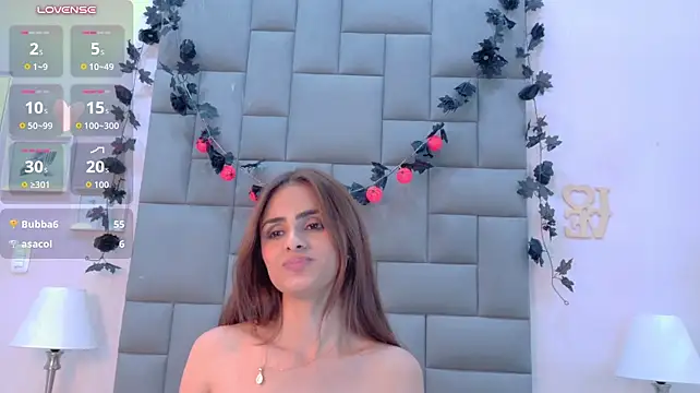 Ariaa_Collins Adlı Modelin Canlı XXX Sohbeti