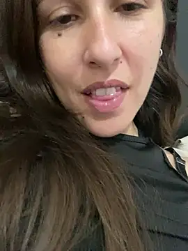 pili6263's Live XXX Chat