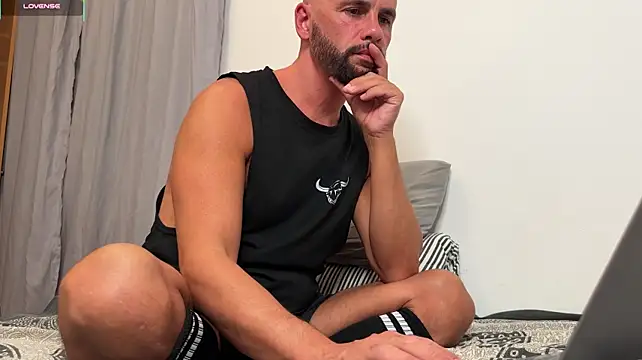 XXX chat uživo modela tim_beard