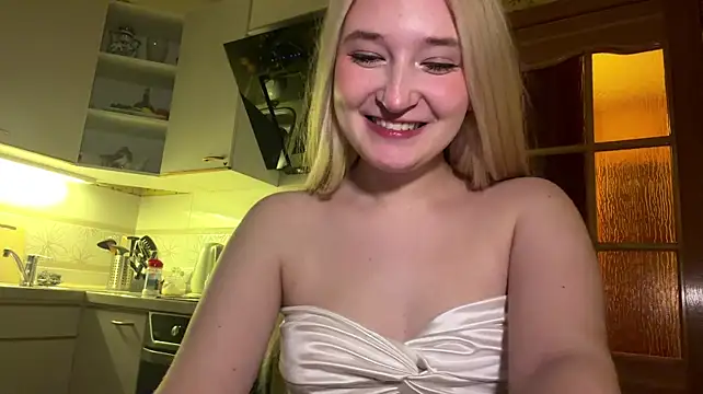 KinyKim's Live XXX Chat