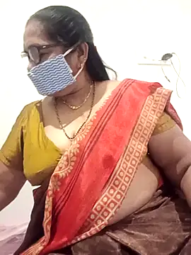 Telugu-CharithaのライブXXXチャット