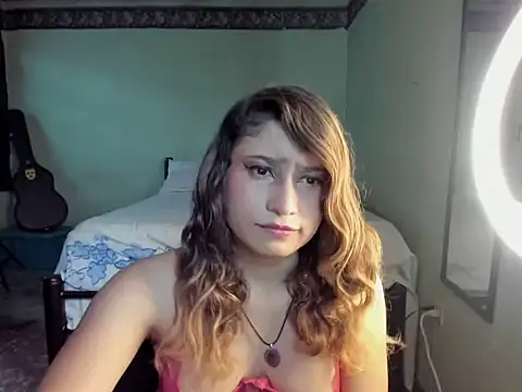 AnnieLorin Chat XXX in diretta