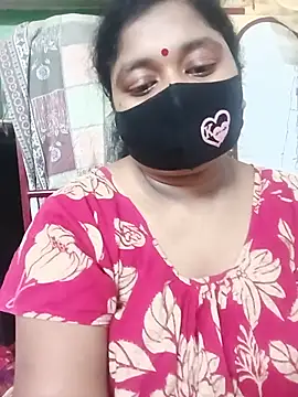 Pooja_Roy_7's Live XXX Chat