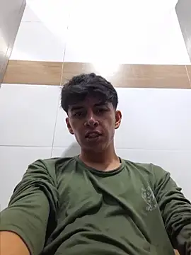 XXX chat uživo modela ZaneHoward