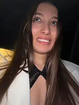 ICrazyOneIRL Adlı Modelin Canlı XXX Sohbeti