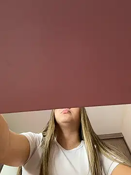 lunablossom_'s Webcam Show