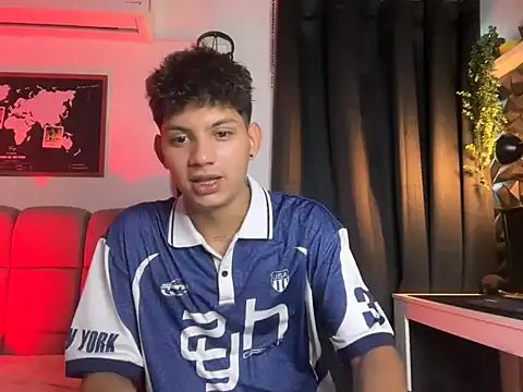Soydaniel_naughty élő XXX-chatje