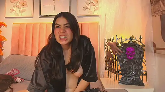 SofiiBuitrago's Live XXX Chat