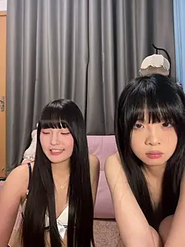 qiqi_x Show Webcam