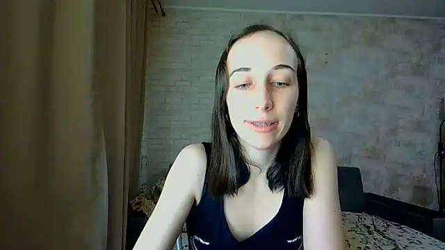 Chatroom XXX en direct de Anika_bloom