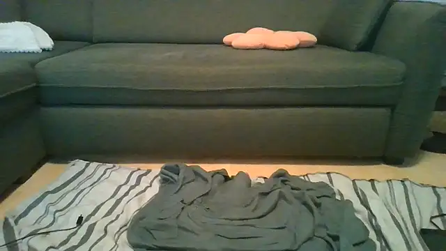 XXX chat uživo modela tomgio02