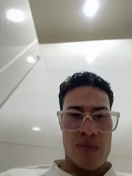 Chat XXX en directo de TavoHot_