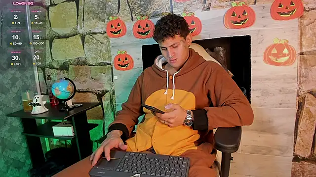 Axel_Romanov's Live XXX Chat