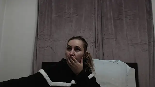 RubyQtee's Live XXX Chat