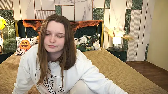 MagicPeachh_ Adlı Modelin Canlı XXX Sohbeti