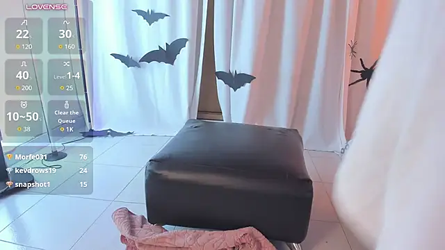 Chat +18 de NikollSalas ao vivo