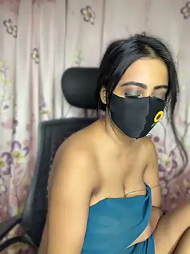 Naughty_Queen49 Adlı Modelin Canlı XXX Sohbeti