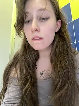 Chat +18 de FroggyAnna ao vivo