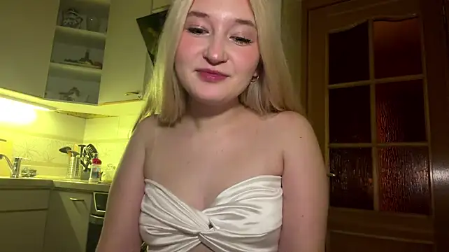 KinyKim's Live XXX Chat