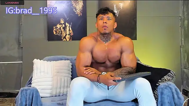 bradley_smith Live XXX Chat
