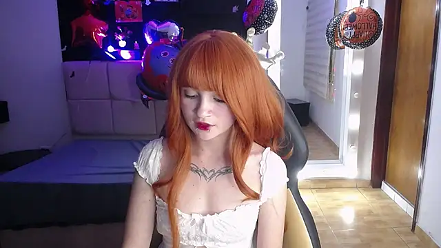 XXX chat uživo modela _Charlotte_Collins_