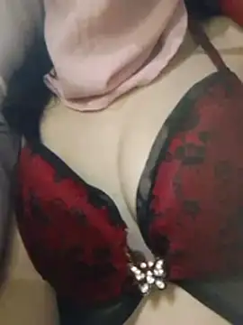 Almas-arabic's Live XXX Chat