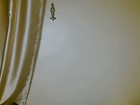 Swt_smiles Chat XXX in diretta