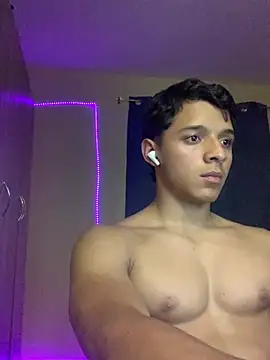 fitboycm1's Live XXX Chat