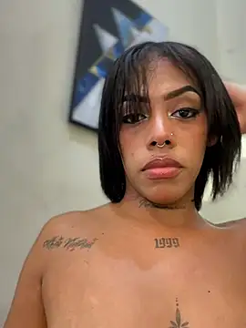 NovaFoxx's Live XXX Chat