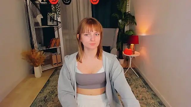 Онлайн чат XXX emmarossum