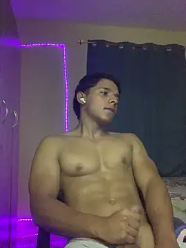 XXX chat uživo modela fitboycm1