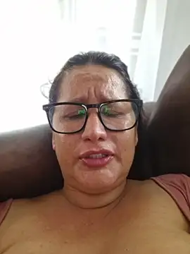 keilymadam Adlı Modelin Canlı XXX Sohbeti