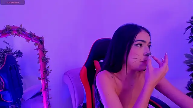 Živý XXX chat FaloonRoussel
