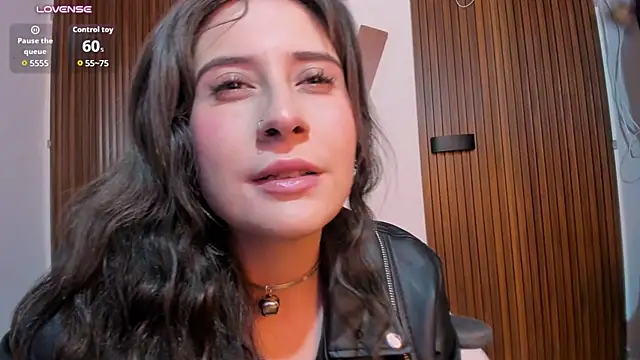 Chatroom XXX en direct de nina_daft