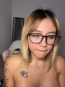 Doll_liaa – Live XXX-chat