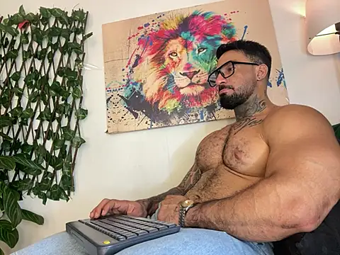 XXX chat uživo modela Miller_dominant