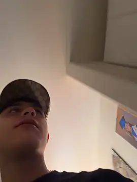 Lander_Cruz Chat XXX live