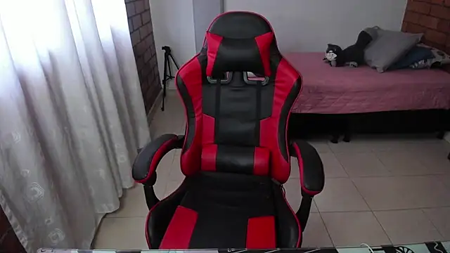 XXX chat uživo modela Aron_Boyy