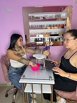 Nails_Lucia's Live XXX Chat