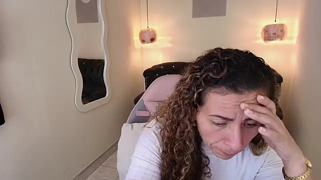 Živý XXX chat angelbluemilf