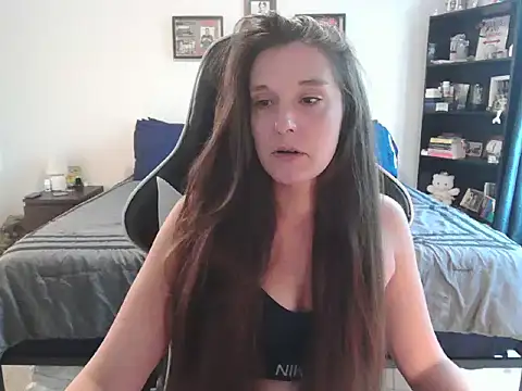 Chat XXX en directo de GeminiGoddess22