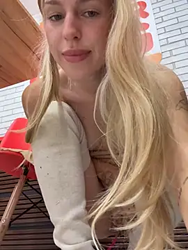 Živý XXX chat kira_mia
